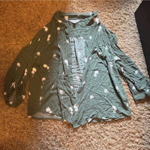 Market & Spruce Olive Casual Button Up